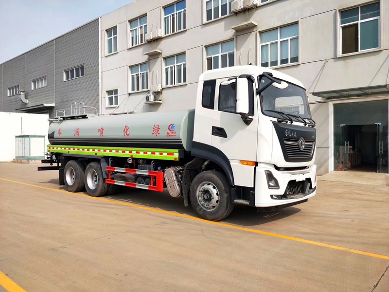 五、國六東風(fēng)天龍后雙橋20噸灑水車管路系統(tǒng): 由管道、四位三通球閥、直通球閥、過濾網(wǎng)、出水口(前沖后灑、側(cè)噴;高位側(cè)花灑;后工作平臺(tái),帶綠化灑水高炮)組成。 五、國六東風(fēng)天龍后雙橋20噸灑水車管路系統(tǒng): 由管道、四位三通球閥、直通球閥、過濾網(wǎng)、出水口(前沖后灑、側(cè)噴;高位側(cè)花灑;后工作平臺(tái),帶綠化灑水高炮)組成。